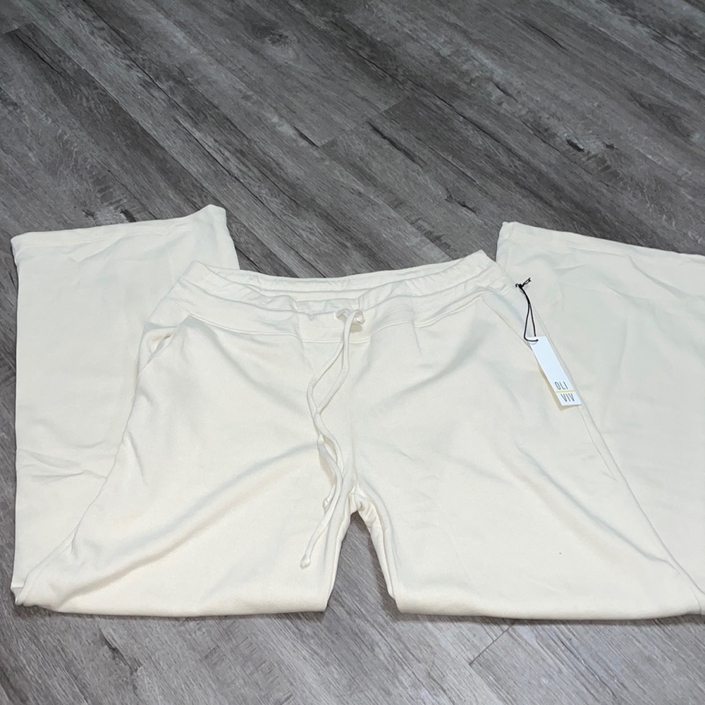 NWT Olí VIV XL sweatpants